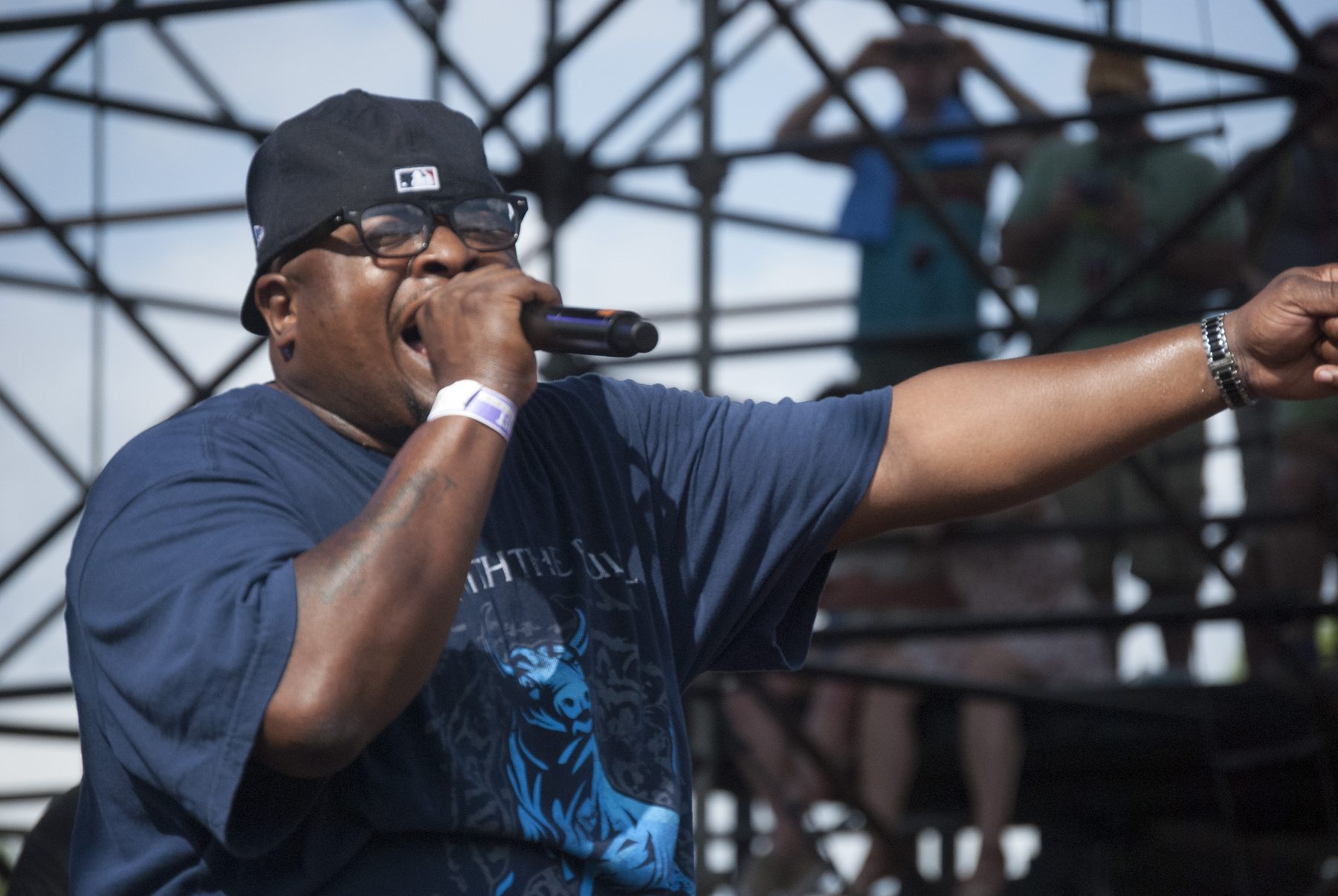 Scarface performing live, microphone in hand
